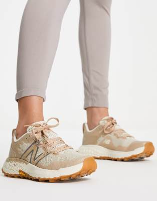 new balance sand trainers