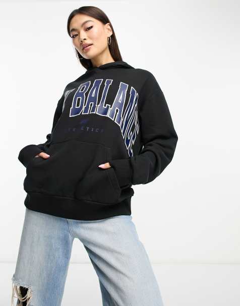New Balance - Hoodie met groot logo in zwart - view 1