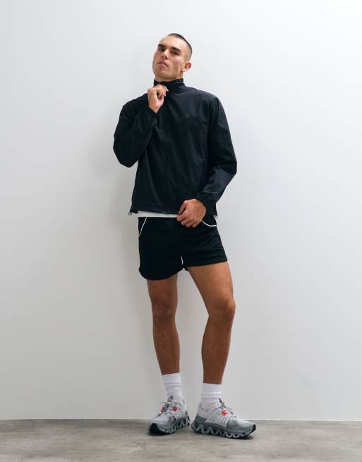 New Balance jacka Fast Days i svart, 4 av 5