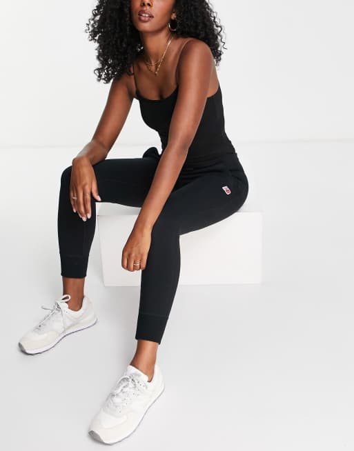 New Balance - Joggingbroek met klein logo in zwart