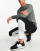 Thumbnail 1 van 4