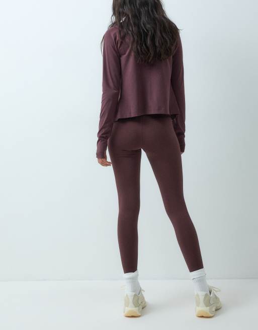 New Balance leggings essential taille haute 25 pouces en rouge cerise, 2 de 5