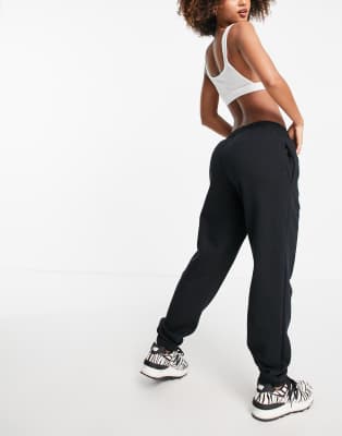 Thumbnail 2 of 4