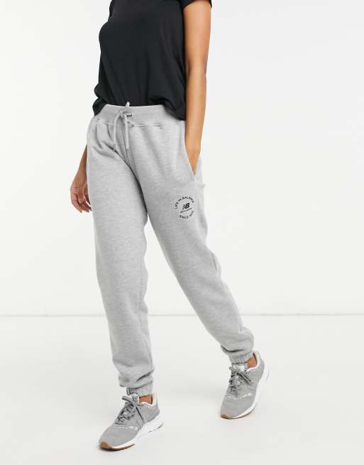 Ladies new balance joggers hot sale