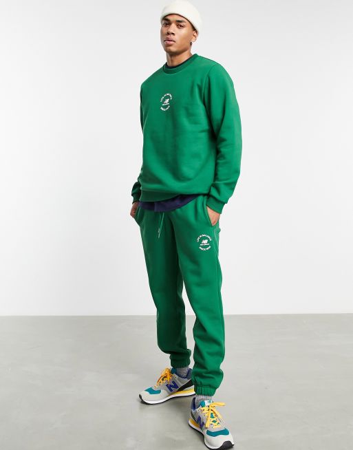 New Balance Essentials Novelty Sweatshirt In Green for Men