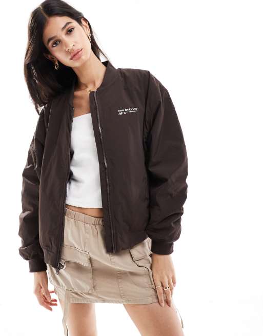 New Balance – Linear – Heritage – Gewebte Bomberjacke in Braun