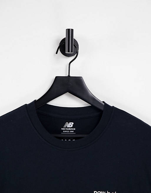  New Balance linear logo t-shirt in black - exclusive to  