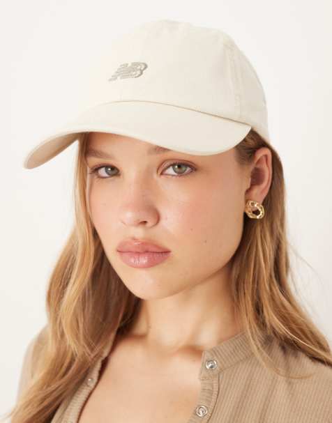 New Balance logo cap in off white - view 1