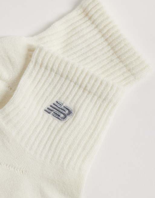 New Balance logo patch 3 pack of ankle socks in off white, 2 of 3