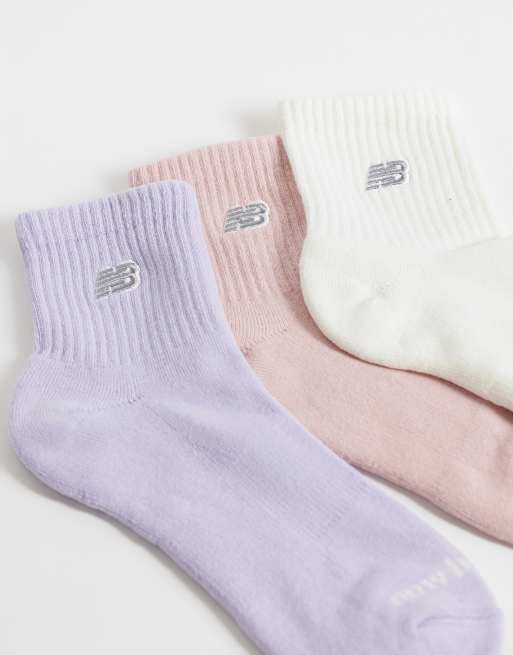 New Balance logo-patch ankelsokker, pakke med 3, i råhvid, pink og lilla, 3 af 3