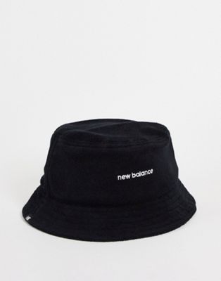 New Balance logo terry bucket hat in black