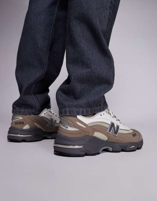 New Balance – M1000 – Bruna sneakers, 3 av 5