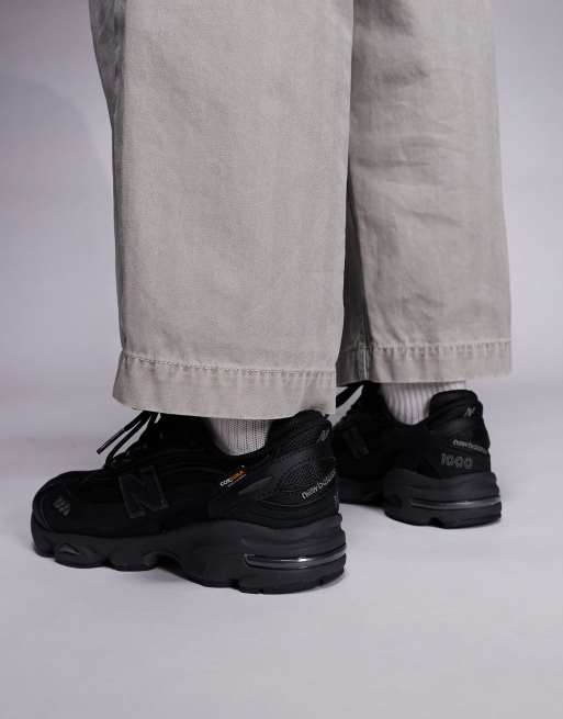 New Balance M1000 cordura unisex trainers in black and silver, 3 of 5