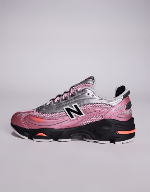 New Balance – M1000 – Unisex – Sneaker in Rosa und Silber, 2 von 5