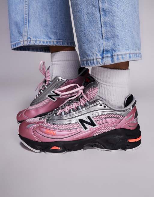 New Balance – M1000 – Unisex – Sneaker in Rosa und Silber, 4 von 5