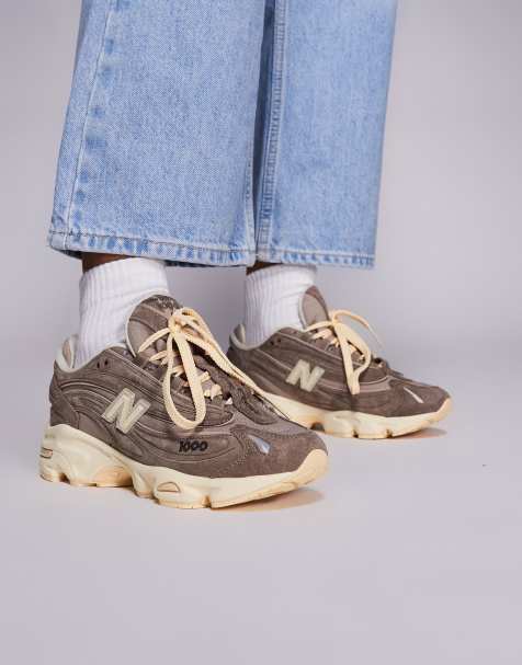 New Balance M1000 unisex sneakers in brown - view 1