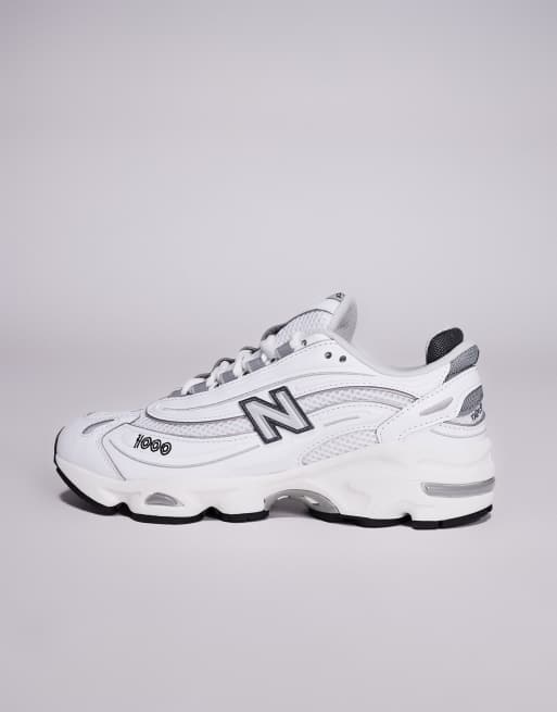 New Balance M1000 unisex trainers in white