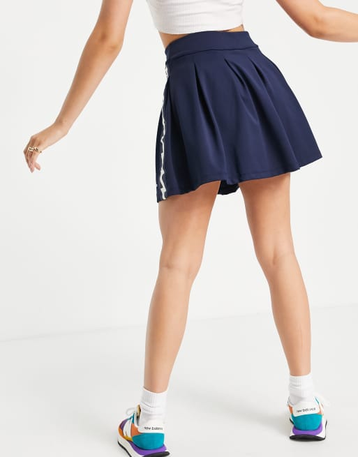 New Balance - Minirok met bies in marineblauw, exclusief bij ASOS, 4 van 4