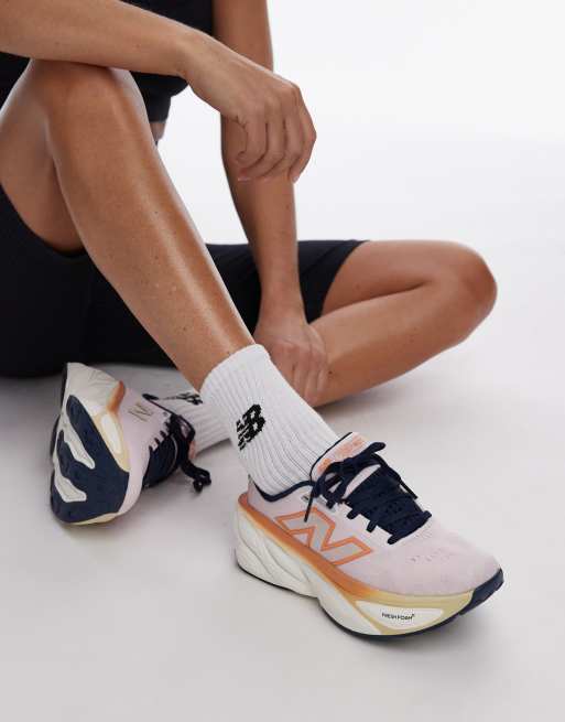 New Balance – More Running – Vita träningsskor