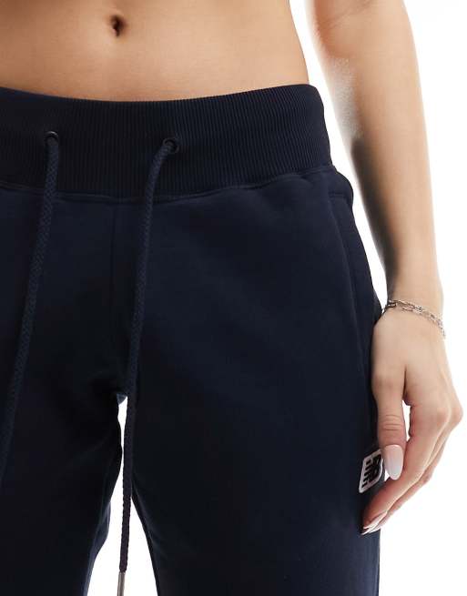 New Balance – NB – Hose in Schwarz mit kleinem Logo, 5 von 5