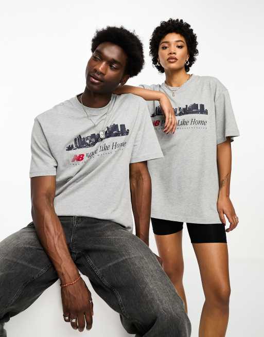 New Balance – NB Place Like Home – Gråmelerad och marinblå, oversize t-shirt i unisex-modell med tryck – Exklusivt hos ASOS