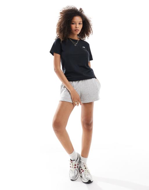 New Balance New balance sport essentials heathertech t-shirt in black, 2 of 4