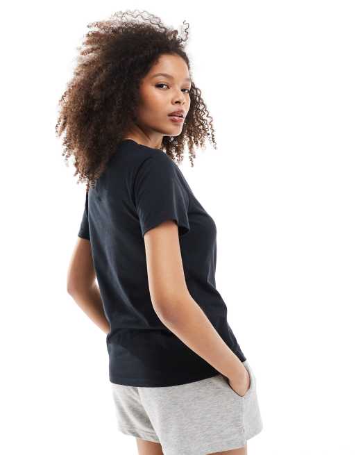 New Balance New balance sport essentials heathertech t-shirt in black, 3 of 4