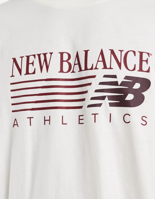 New Balance omtolkad grafisk t-shirt i beige, 3 av 5
