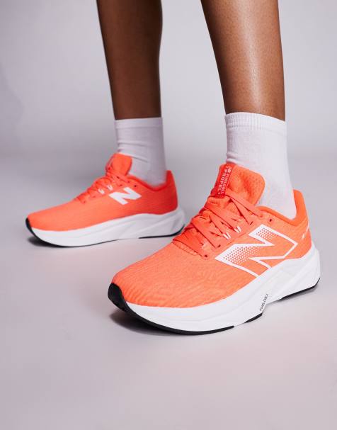 New Balance Propel running trainers in bright red - view 1