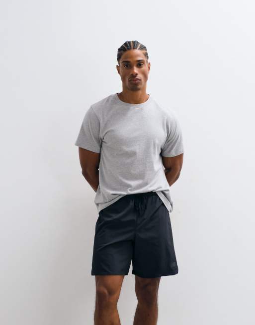 New Balance Rc essential short 7" in black, 3 of 5