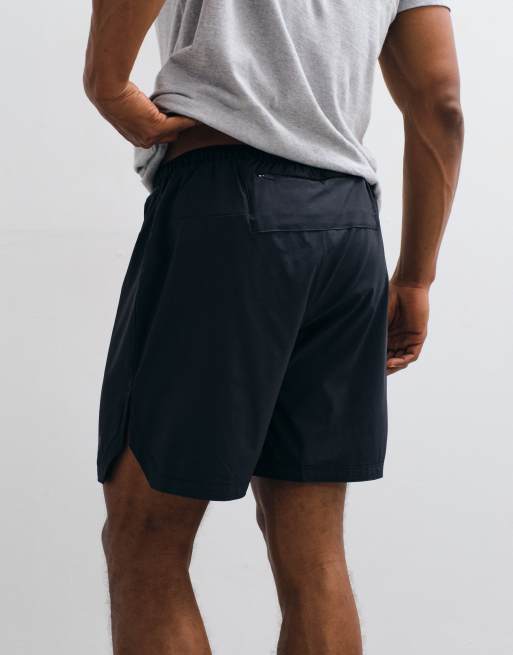 New Balance Rc essential short 7" in black, 4 of 5
