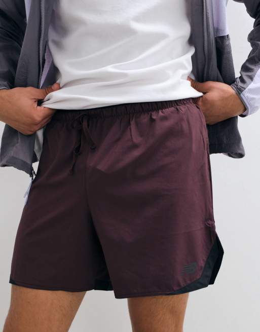 New Balance RC Essential Shorts 5 Zoll in Kirschleder, 4 von 5
