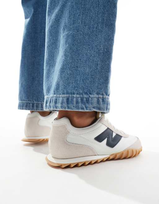 New Balance – RC30 – Sneaker in Weiß und Marineblau mit Gummisohle, 4 von 5