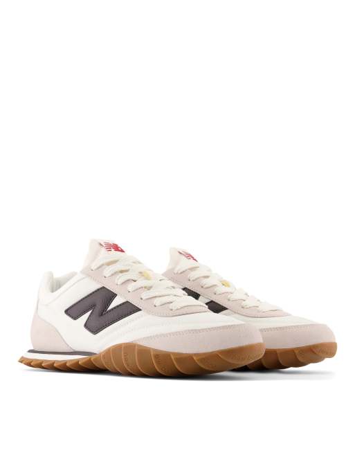 New balance wrt store 30