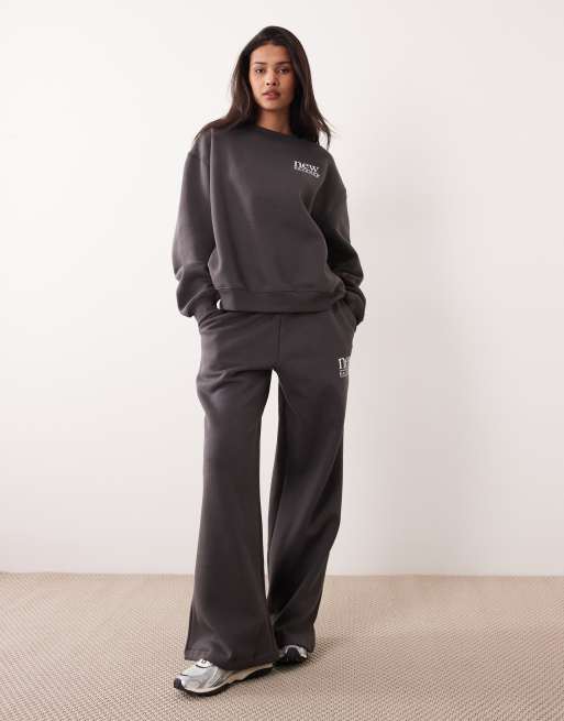 New Balance Reimagined fleece crew in black, 2 of 4