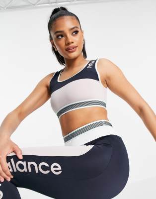 New Balance Running – Achiever – Wielobarwny biustonosz sportowy w stylu retro zapewniający lekkie wsparcie