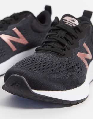 new balance running freshfoam arishi trainers in black