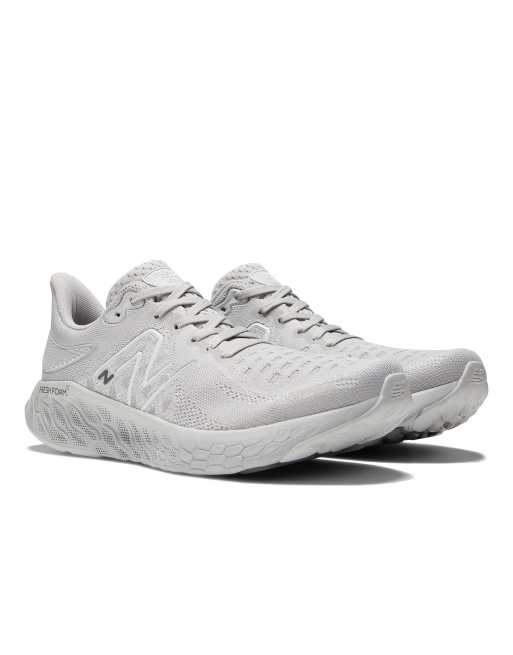 New Balance Running – Fresh Foam X 1080v12 – Laufschuhe in Blassgrau, 2 von 4