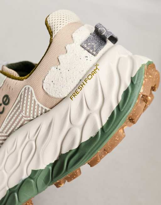 New Balance Running Fresh Foam X More sneakers in beige and green