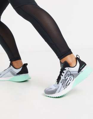 new balance women's 696v1 classic sneaker