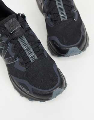 new balance black running