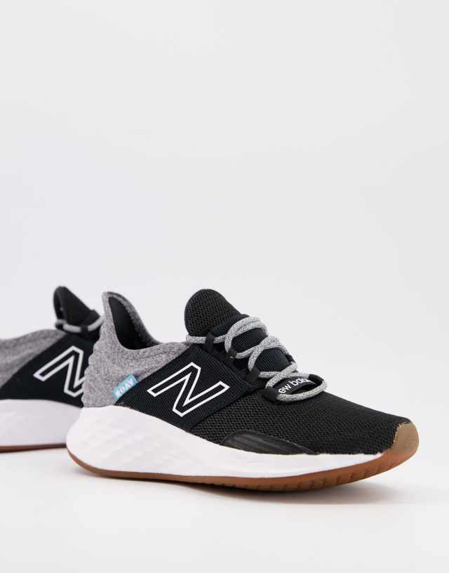 New Balance Running roav trainers in black