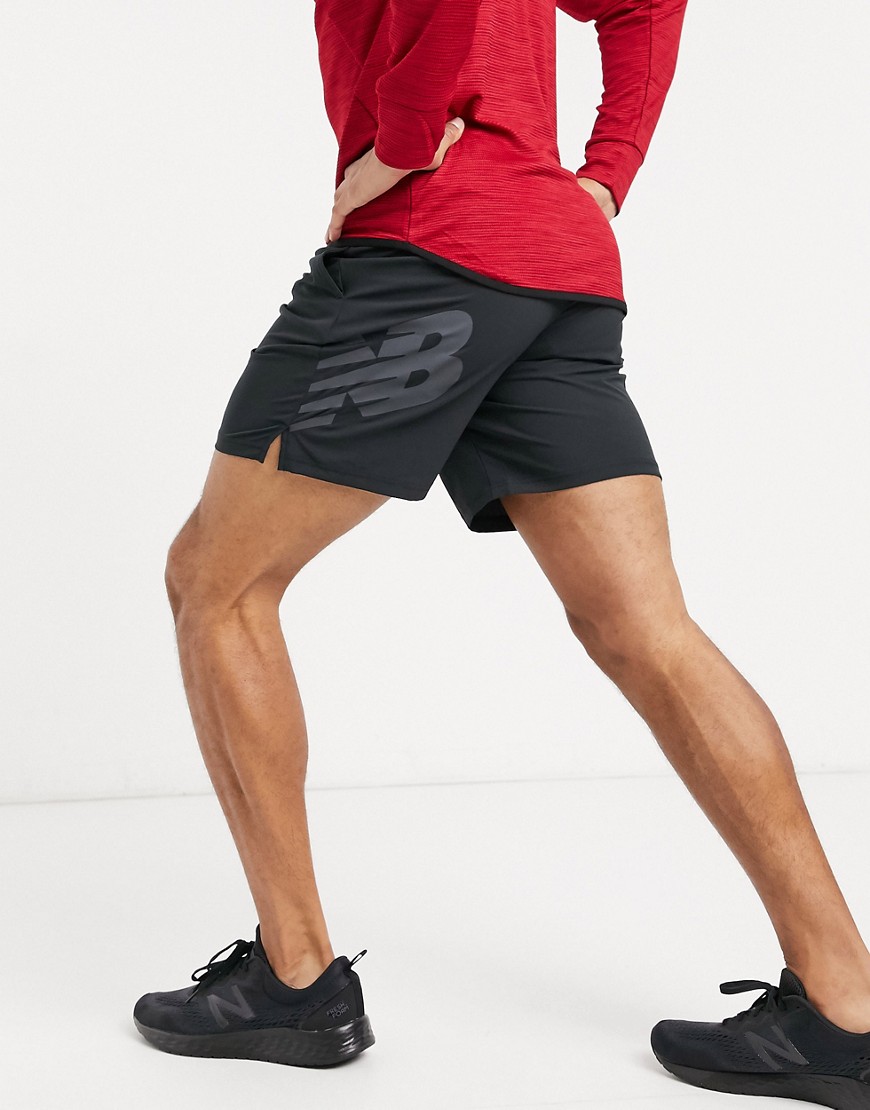 New Balance - Running - Tenacity - 7 sorte shorts med stort logo
