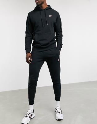 new balance small logo joggers