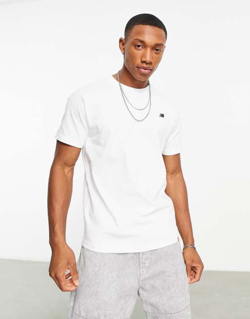 New Balance small logo t-shirt in white | ASOS