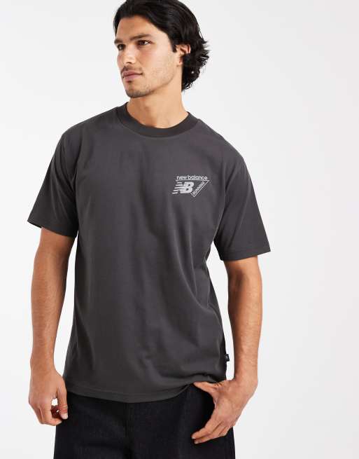 New Balance - Sort trænings-T-shirt med 'Runners Aren't Normal'-print, 2 af 5