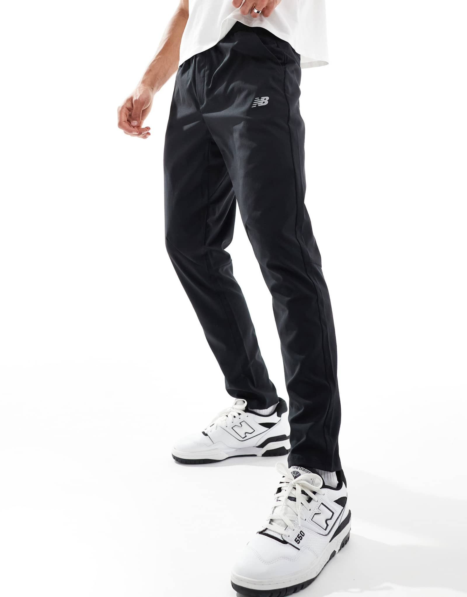 Спортивные зауженные брюки New Balance sport AC черного цвета