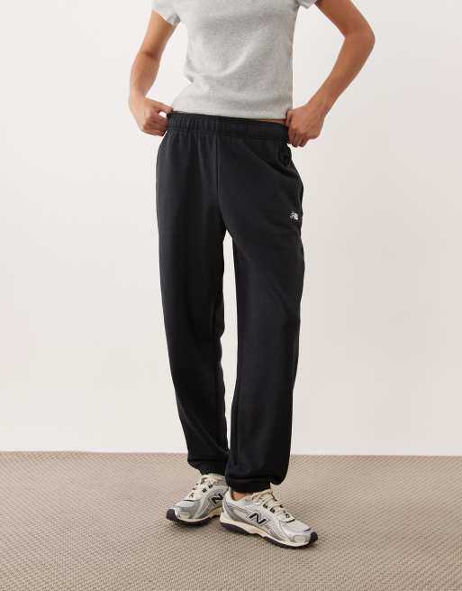 New Balance sport essential french terry joggers in black, 2 of 5