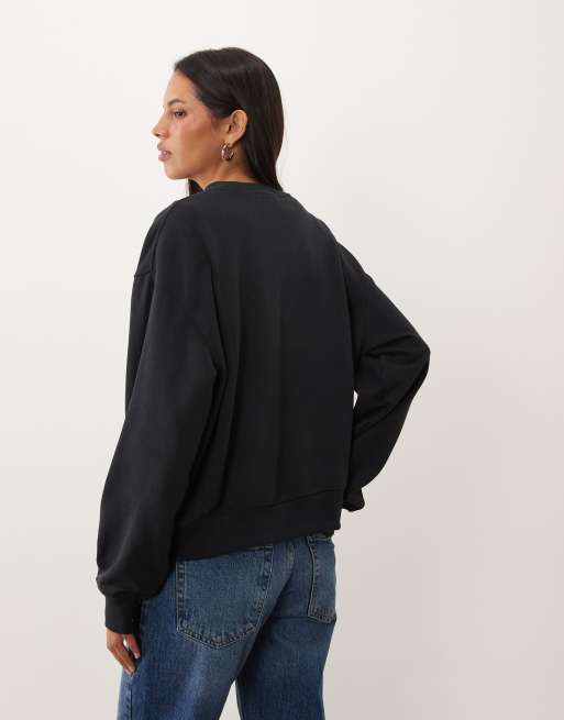 New Balance sport essential french terry sweatshirt in black, 4 of 4
