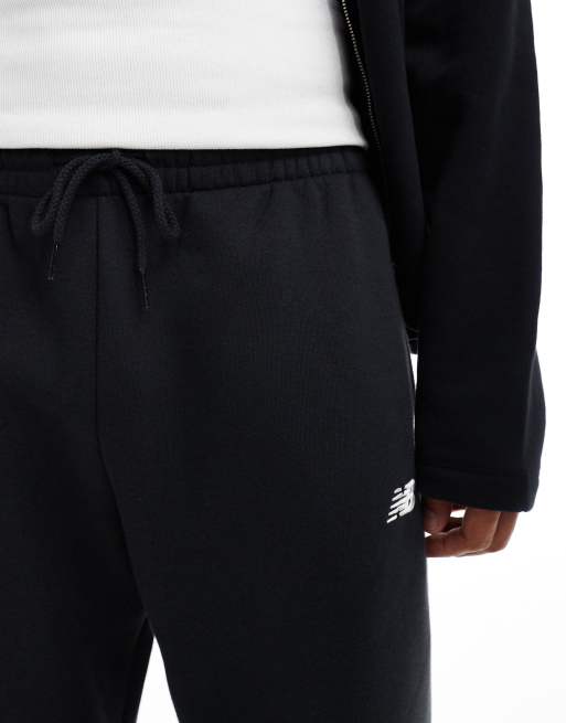 New Balance – Sport Essentials – Jogginghose aus Fleece in Schwarz, 4 von 5